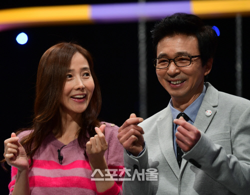 [포토] 강수지, 김국진 바라보는 사랑 눈빛