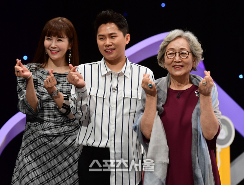 [포토] 장영란-양세형-김영옥 '따스한 미소에 손하트 뿅뿅'