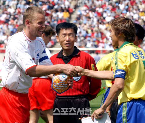 2002 축구 국제친선경기(평가전) 한국 프로축구팀 성남일화-폴란드