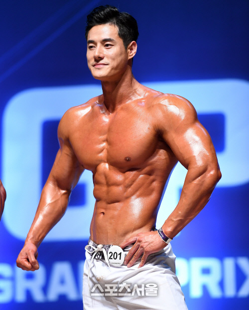 배우같는 채승호, \'아시아 그랑프리 피지크의 대표미남입니다\'[포토]