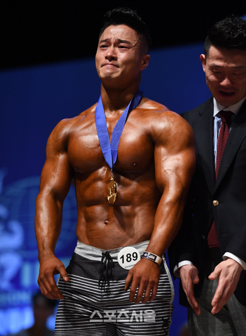 사나이 눈물 이상욱, "아시아 그랑프리 피지크 쇼트의 챔피언!"[포토]