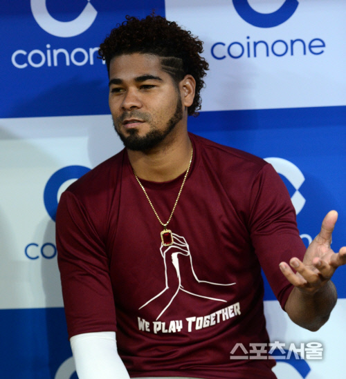 [포토]사과하는 로저스