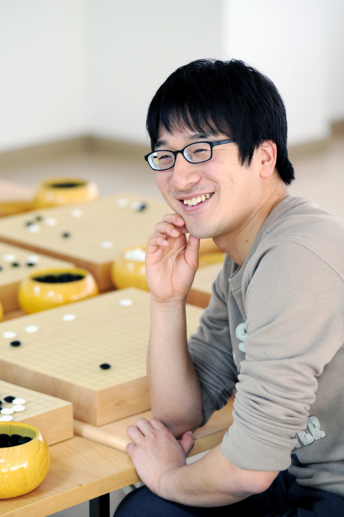 [흑돌백돌]조한승 VS 박영훈, 맥심배 결승서 격돌 外