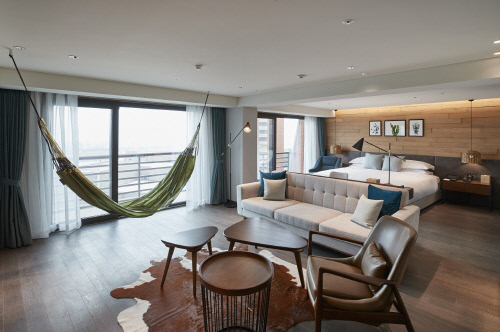 더글라스 하우스_더글라스 스위트