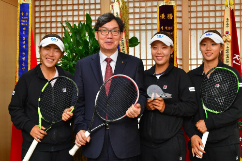 NH농협은행, 생활체육 통해 사회공헌 앞장...국내 최대 동호인 테니스대회 개최