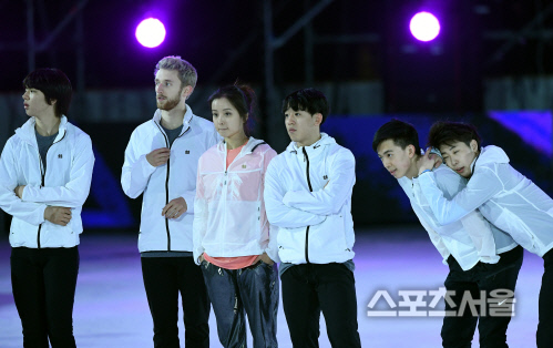 [포토] 차준환-겜린-민유라, 피겨팬들 다시 만나요~!