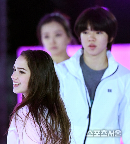 [포토] 차준환과 자기토바, 미소가 아름다워~