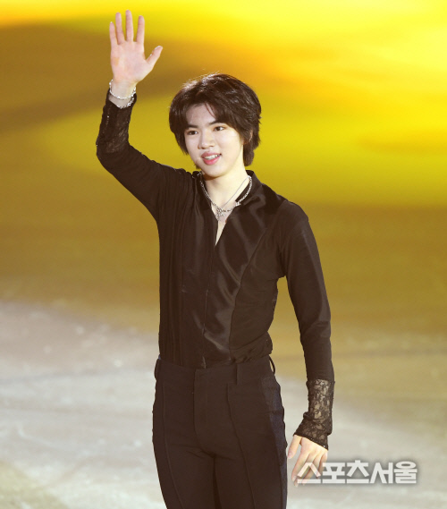 [포토] 차준환의 아이스쇼 데뷔...감사합니다~!