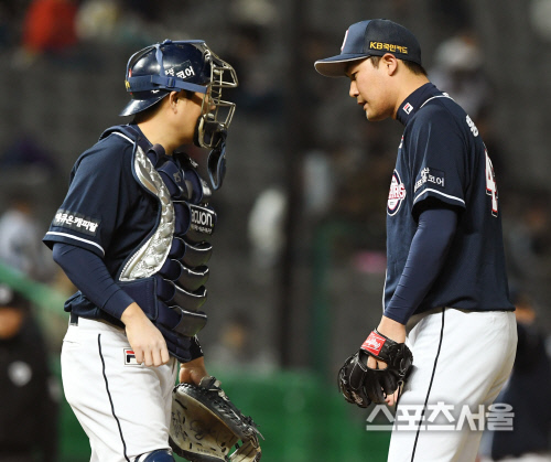 [포토] 두산 양의지-홍상삼, 흔들리면 안돼...