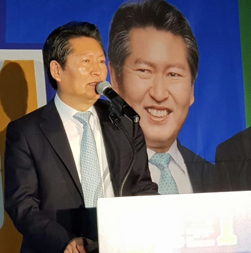 정청래 의원 "홍준표 대표, 삐친 어린아이 처럼 굴지 마라" 일침