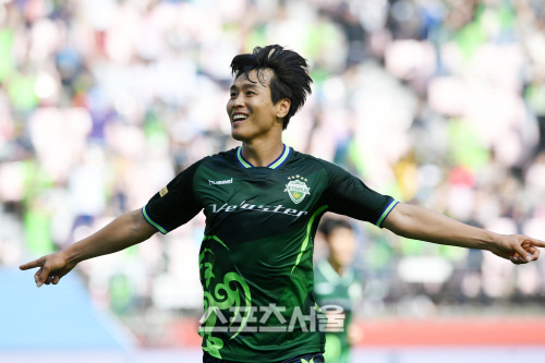 [포토]팀의 두번째골, 그 주인공 이동국