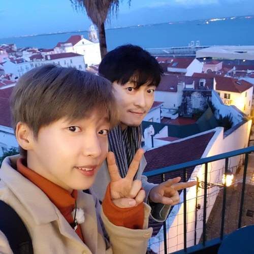 '비긴 어게인2' 윤건, 정세운과 퍼펙트 인증샷 깜짝 공개