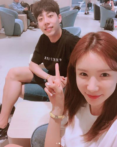 [★SNS] 정아♥정창영, 신혼여행 인증샷 "잘 다녀올게요" (ft. 커플 팔찌)