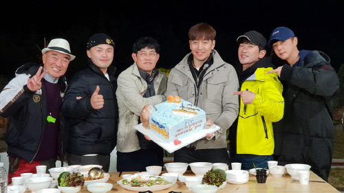 "많은 기대 부탁" 신화 에릭X민우X혜성, '도시어부' 출연 인증샷