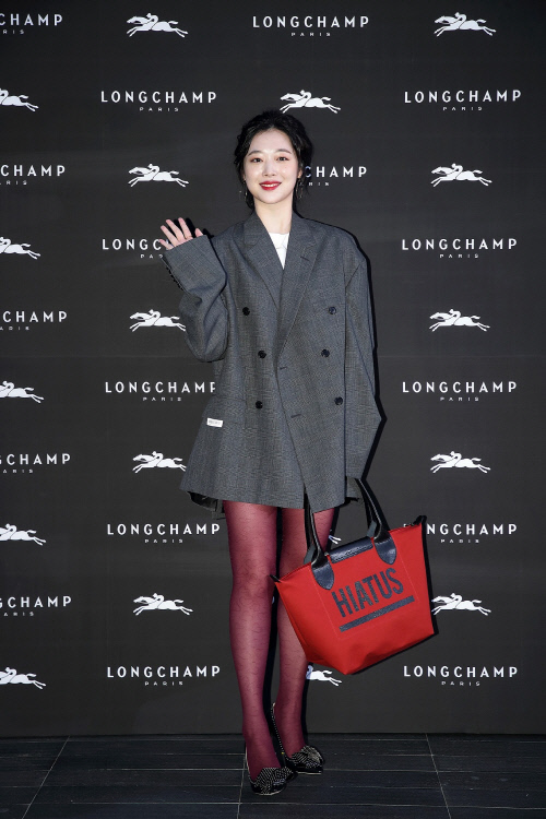 설리부터 보아까지, 쇼 참석한 셀럽의 빛나는 미모