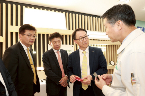 [금융단신]KB국민, 군산 한국GM 협력사 현장방문 外