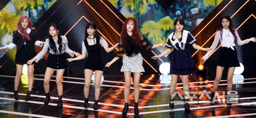 [포토] 여자친구, 1위 도전합니다~