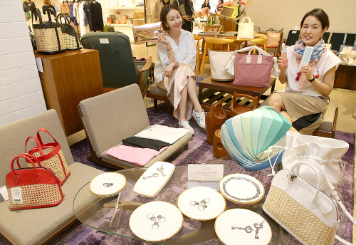 [포토] 현대百, 선물 상품 팝업스토어 '기프트 랩' 진행