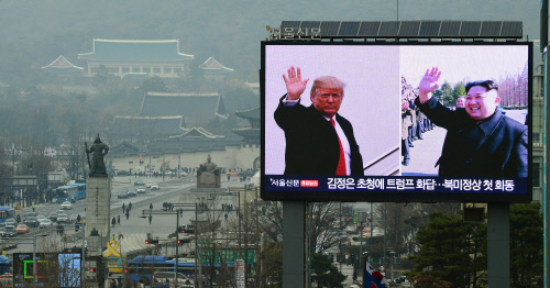 北달래기 나선 트럼프 "비핵화 합의시 김정은 안전보장 제공할 것"