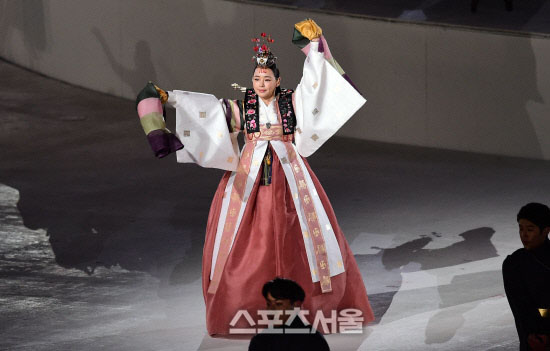 이하늬, 한복디자이너 故이영희 애도 "선생님의 열정 가슴 깊이 존경" 