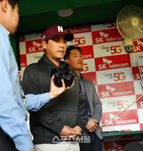 [현장속으로]사건 사고 넥센과 6연패 SK의 '초상집 시리즈'