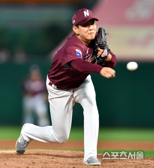 양훈 동생 양훈, SK전 불펜 투입[포토]