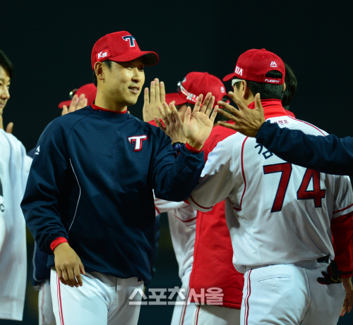 [SS포토] 윤석민 \'오늘 잘했죠?\'