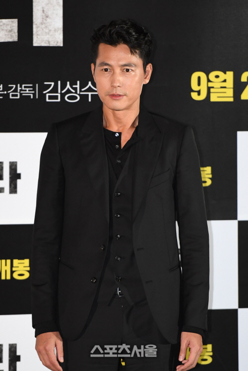 [SS스타]정우성, 포럼 대담 진행까지…계속되는 개념배우의 행보