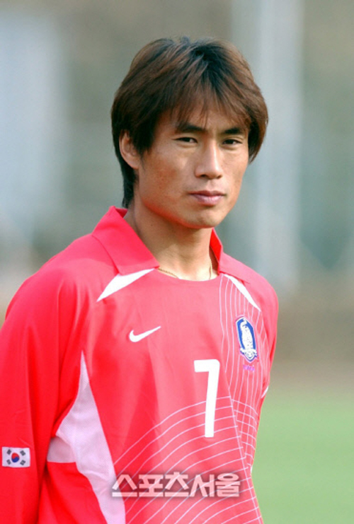 [월드컵★] '투혼의 대명사'...'마스크맨' 김태영, 여전히 뜨거운 축구 인생