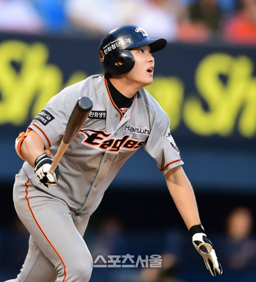 [포토] 정은원 \'3루주자도 불러오기 힘들겠어\'