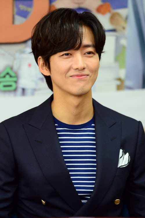 '훈남정음' 남궁민, "황정음과 케미 좋아, 앞으로 흥미로운 전개 펼쳐질 것"