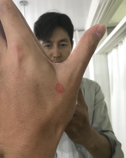 [★SNS] 정우성, 6·13 지방 선거 사전 투표 인증 '멋져 멋져'