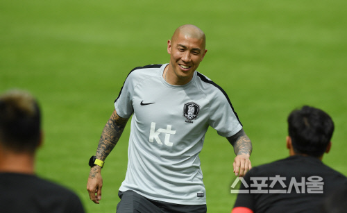 [포토] 차두리 코치, 스웨덴 평가전 보고 왔더니...?