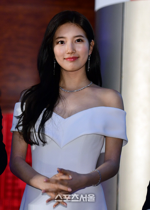 [포토] 수지, 반짝반짝 빛나는 미모