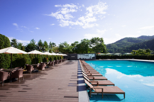 1. 켄싱턴호텔 평창_실외 워터 플레이존