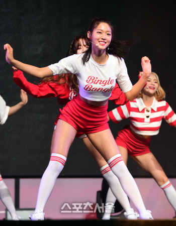 [SS스타]'이게 에이스의 역할!' 설현, AOA 성공 컴백 이끈 '미친 존재감'