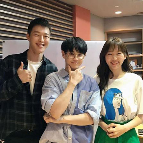 '꿈꾸라', 장기용X진기주 출연 인증샷 공개 '자체발광 선남선녀'