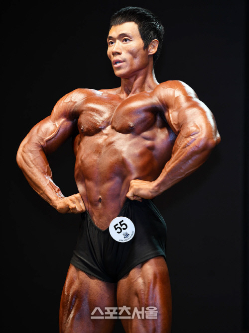 \'검거왕\' 이자\'로보캅\' 경찰 박성용 경사, \'보디빌딩도 금메달 땄죠~\'[포토]