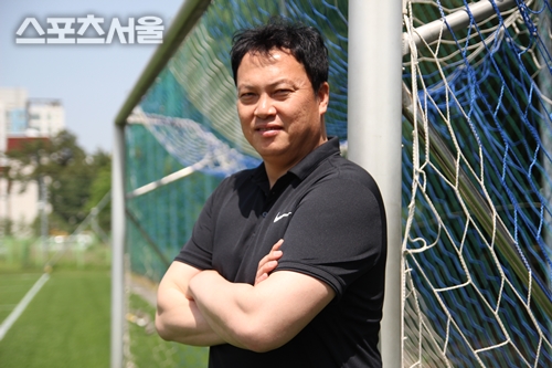 이운재 코치 "노이어 행동? 골키퍼로서 잘못된 것" 일침