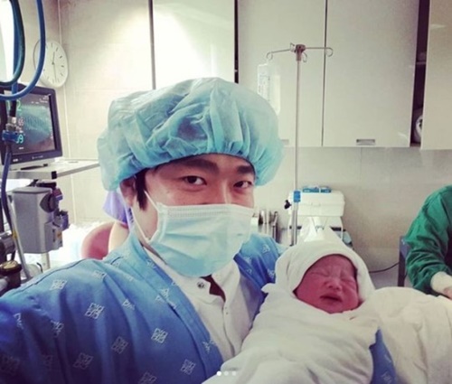 [★SNS]송백경, 29일 둘째 득남 "행복하게 잘 살아보자" 