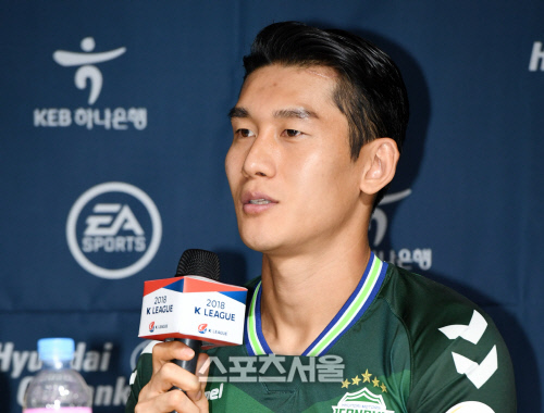 [포토]이용, 독일전 맞은 곳은 괜찮아요~