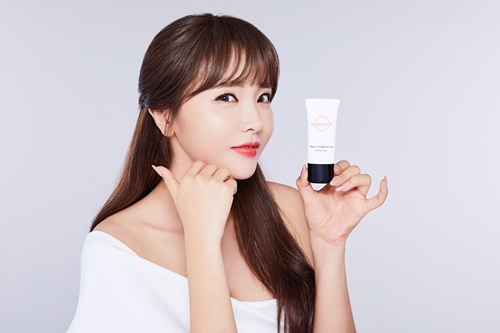 홍진영, 홈쇼핑 완판녀 등극 '홍샷' 조기매진 '믿고 쓰는 갓데리'