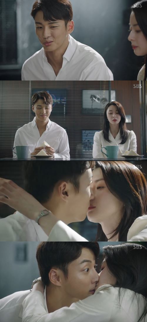 '친애하는 판사님께' 윤시윤, 쌍둥이 형 애인 권나라와 '키스'