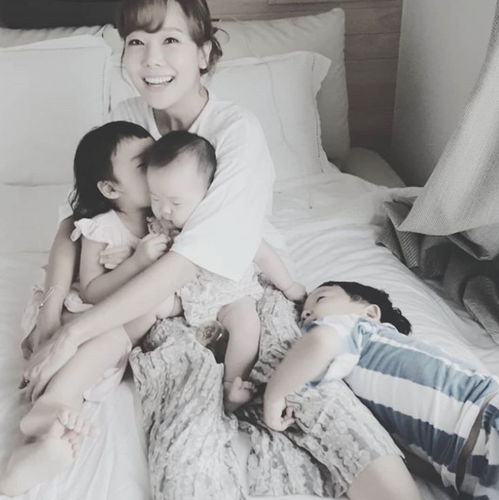[★SNS]'다둥이 엄마' 소유진, 삼남매와 행복한 일상