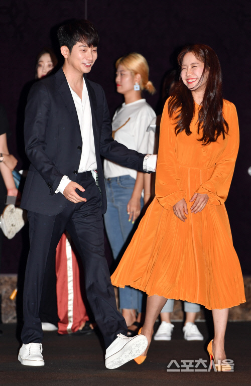 송지효 '박시후와 있어 너무 즐거운'[포토]