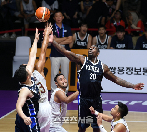 [포토] 라틀리프 '조금 모자라'