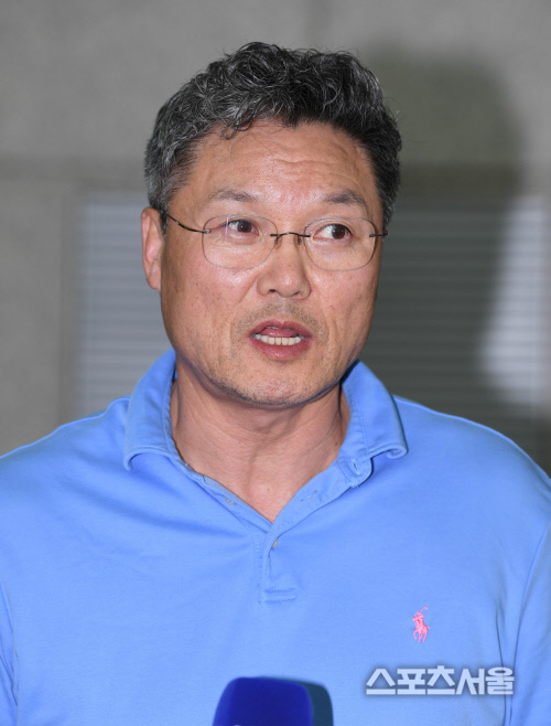 [포토] 女농구 이문규 감독 \'좋은 성적 내겠다\'
