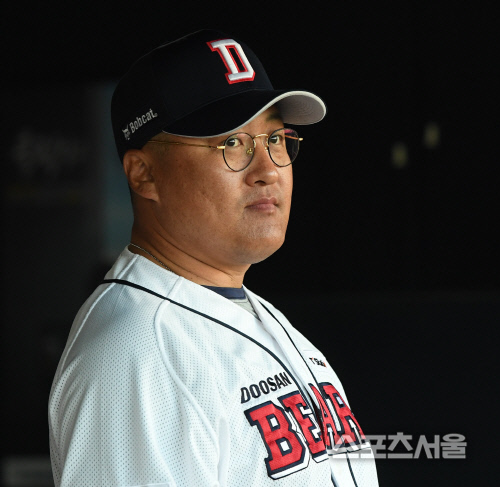 [포토] 조인성 코치, 이제 좀 폭염이 가시려나?