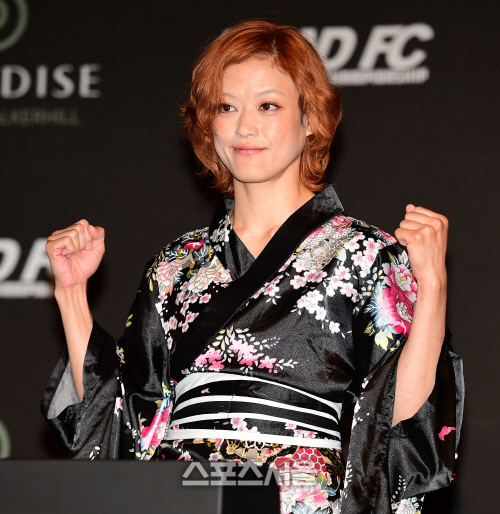 스트로급 하라다 시호, '로드FC에 출전하는 34살의 하라다 입니다'[포토]