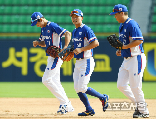 [포토] 이정후-박해민, 외야를 든든하게~!